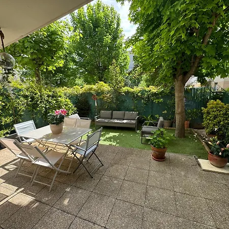Le Jardin Du Stade By Uta House