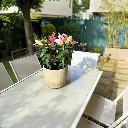 Le Jardin Du Stade By Uta House Apartment *